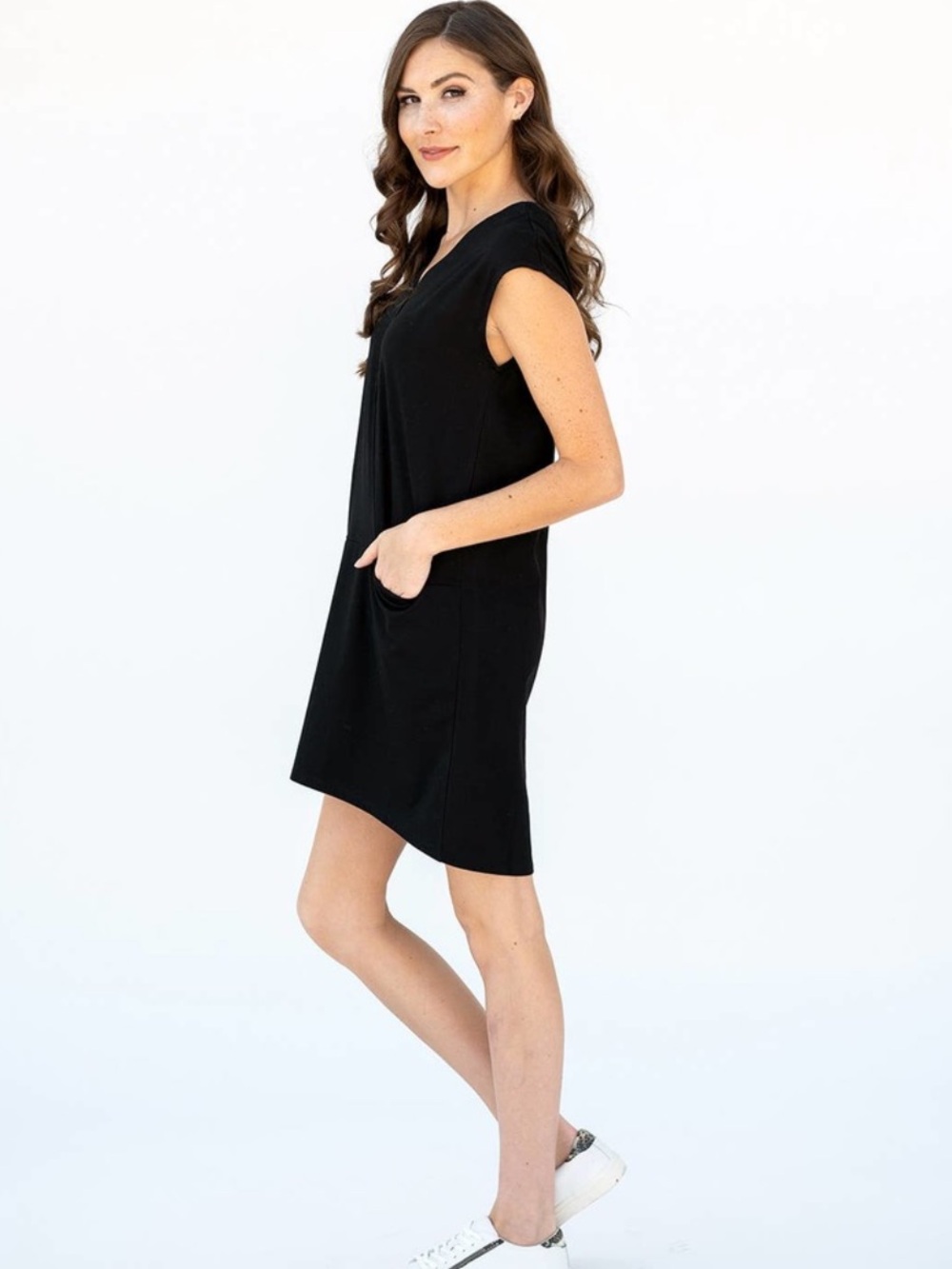 Evy's Tree Kayla Tunic V-Neck Dress with Pockets in Black 1X New NWT